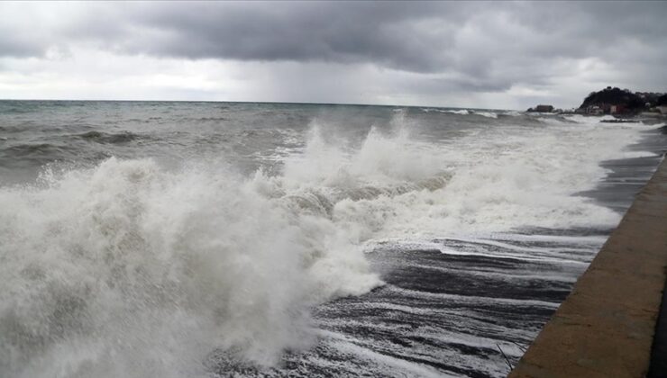 Meteorolojiden denizlerde fırtınamsı rüzgar ihbarı