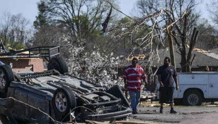 Oklahoma ve Iowa’da hortumlar: Ölü sayısı 5’e yükseldi, yaklaşık 100 kişi yaralandı