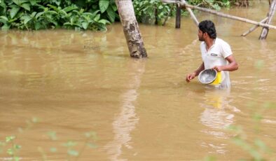 Sri Lanka’da şiddetli yağışların yol açtığı afetlerden 15 binden fazla kişi etkilendi