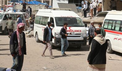 Yemen’in Beyda kentinde, akaryakıt istasyonunda meydana gelen patlamada 8 kişi yaşamını yitirdi.