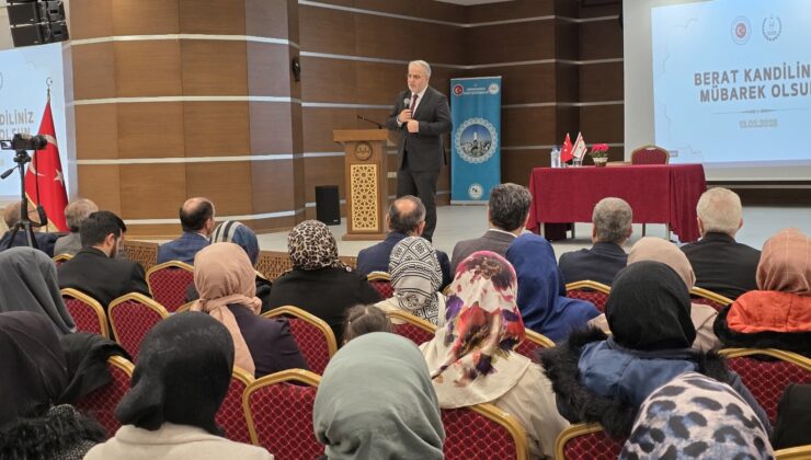 T.C. Diyanet İşleri Başkan Yardımcısı Doç. Dr. Burhan İşliyen din görevlileriyle buluştu