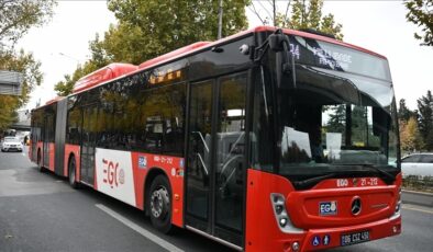 Ankara’da bazı otobüs ve metro durakları kapatıldı